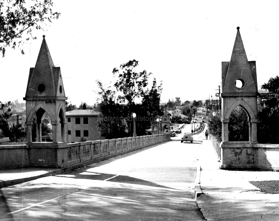 1937 Shakespeare Bridge wm.jpg